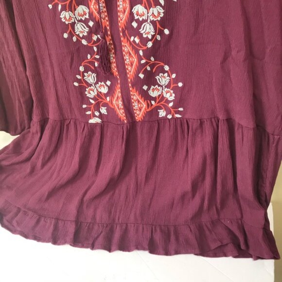 C Est 1946 NEW Boho Embroidery Floral Top Tee Bell Sleeves Shirt Lightweight 24W - Picture 3 of 15
